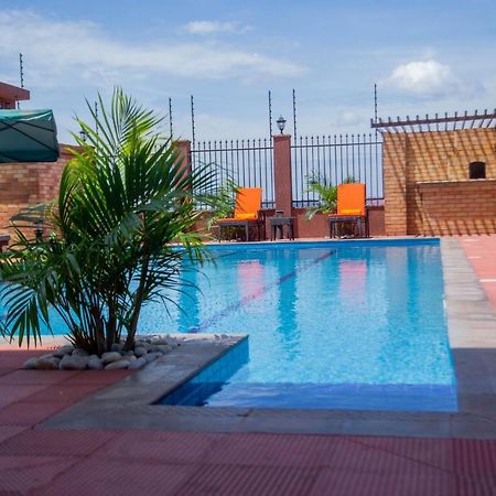 Savannah Suites Lubowa Ngoại thất bức ảnh